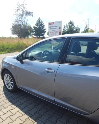 Seat Ibiza cena 37000 przebieg: 45473, rok produkcji 2017 z Knurów małe 191